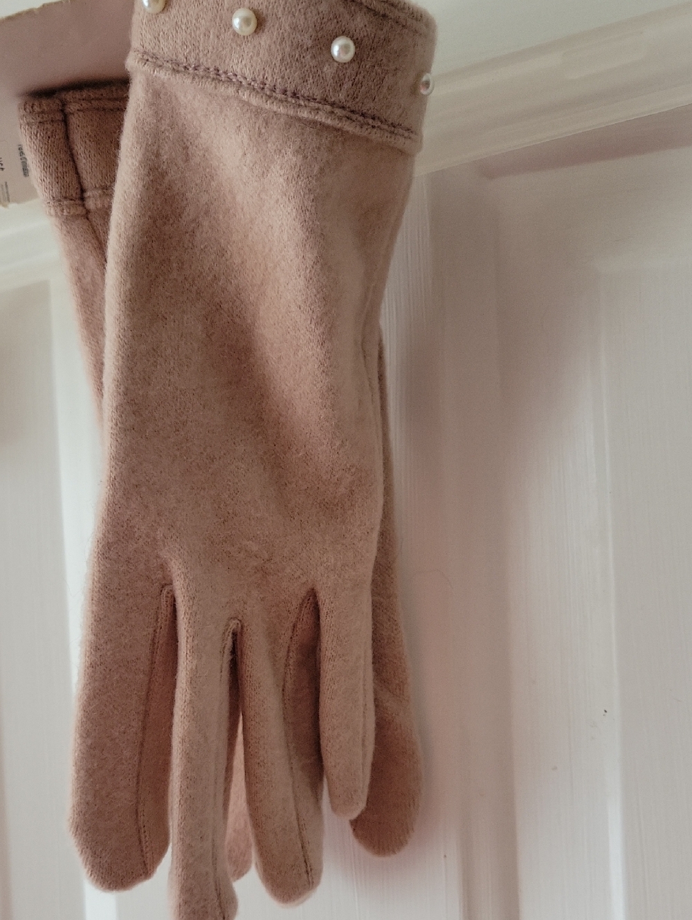 Pearl-Trim Suede-Look Women's Gloves - Blush